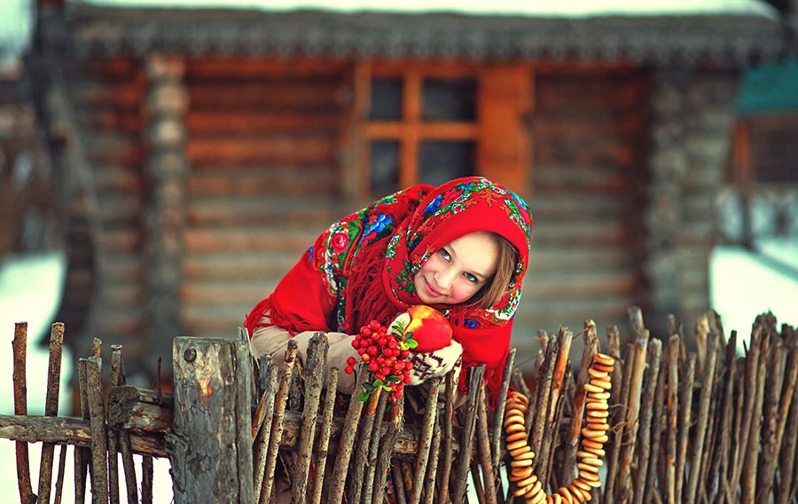 Sexy girl Women in Slavic costumes in Kobe